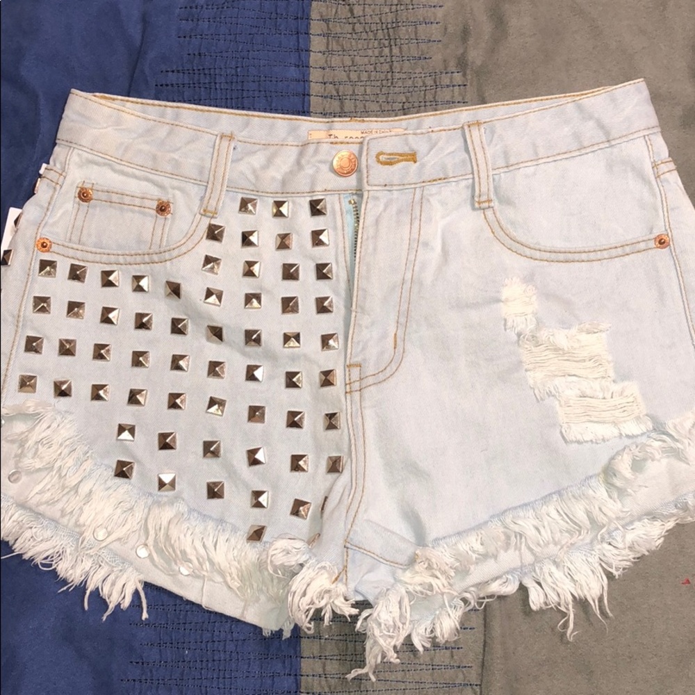 Daisy Duke’ish